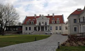 Chomiąża Szlachecka: skarby historii i atrakcje turystyczne