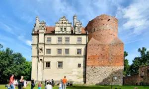 Pezino: Co warto zobaczyć i zwiedzić w miejscowości Pezino?