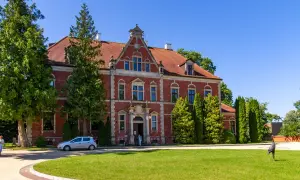 Pałac w Leźnie: fascynująca historia i niezwykłe atrakcje do zwiedzania