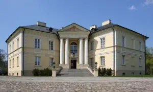 Pałac w Dobrzycy: największa atrakcja turystyczna regionu na weekend