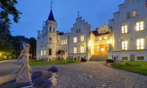 Zamek Sulisław: Historia i zwiedzanie zamku w miejscowości Sulisław