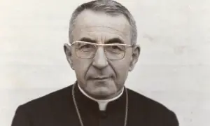 Portret kardynała Albino Lucianiego, który był papieżem Janem Pawłem I, poprzednikiem Jana Pawła II.