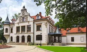 Pałac Polanka Krosno: luksusowy hotel z bogatą historią i komfortem