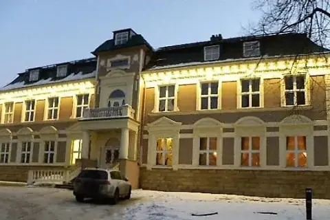 Pałac Dąbrowa Górnicza: luksusowe noclegi i sale bankietowe w centrum