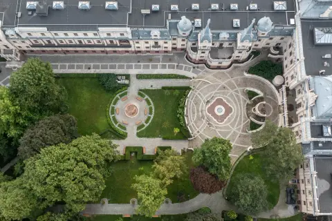Pałac Poznańskiego - godziny otwarcia i zasady zwiedzania muzeum w Łodzi
