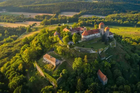 Choroń: Najciekawsze atrakcje turystyczne w miejscowości Choroń