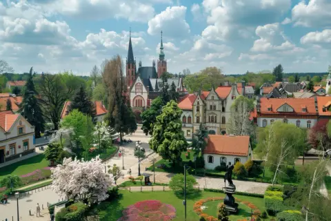 Kowal Miejscowość: Co warto zobaczyć i zwiedzić w miejscowości Kowal?