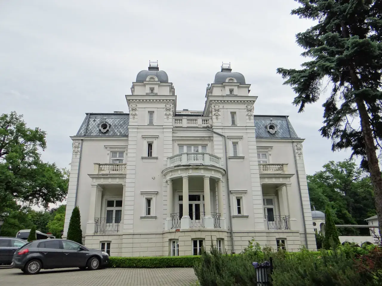 Pałac w Teresinie - tajemnice najpiękniejszej rezydencji na Mazowszu