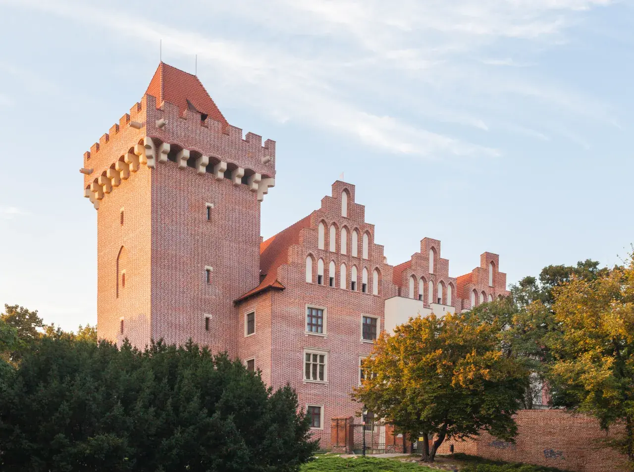 Zamek królewski w Poznaniu – fascynująca historia i architektura tej perły