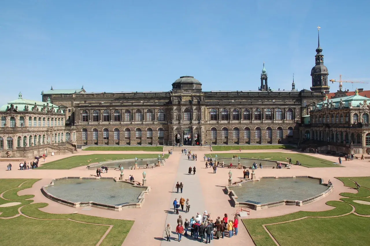Pałac Zwinger - najwspanialszy barokowy kompleks muzealny w Dreźnie